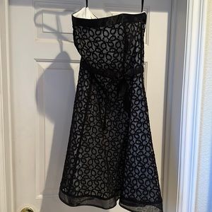 Beautiful cocktail dress, worn once! Size 8